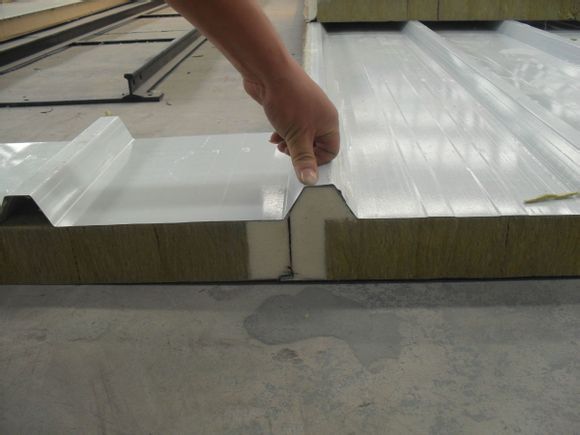 北京奧博板業(yè)聚氨酯封邊巖棉夾心板_建筑材料欄目