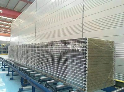 聚氨酯夾芯板多少錢(qián)一平 聚氨酯夾芯板 山東中匯鋼構(gòu)