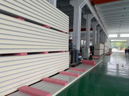 恒海鋼構推出聚氨酯金屬幕墻板，助力四川巴中建筑節能升級